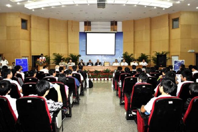 中國(guó)石化 運(yùn)輸講座（參會(huì)：110人）